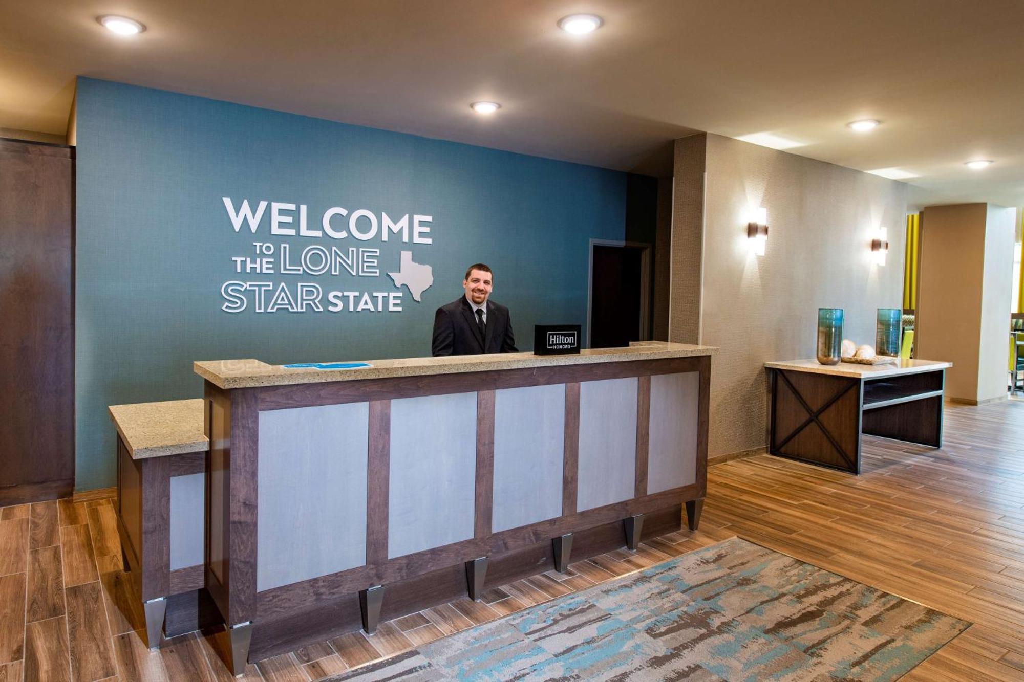 Hampton Inn & Suites Keller Town Center Exterior foto